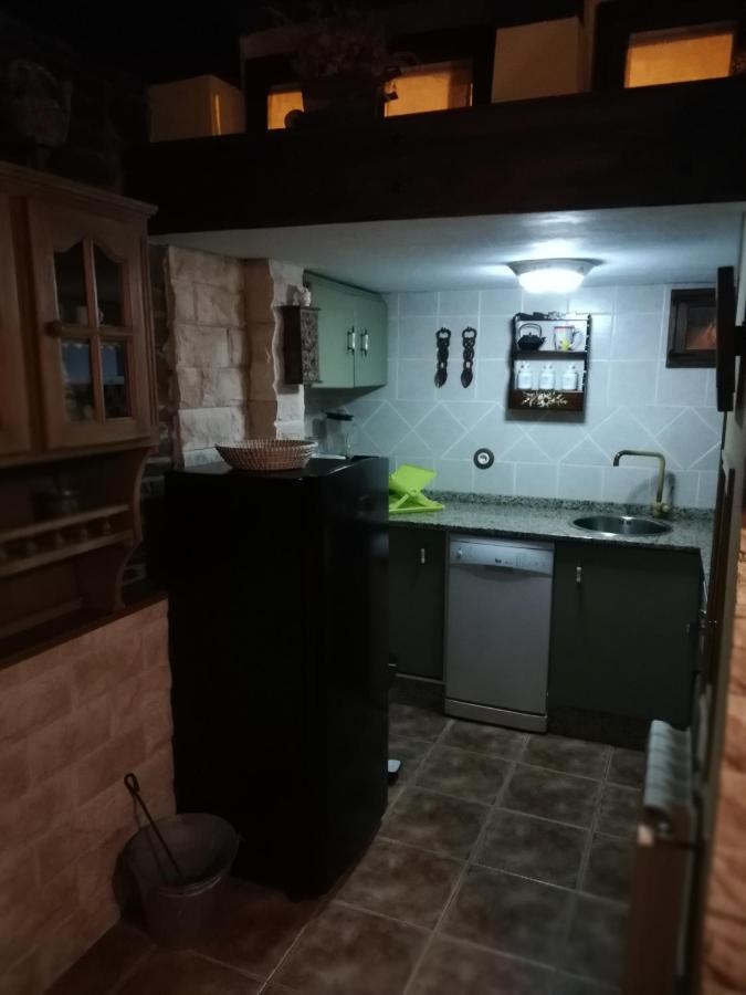 منزل الضيف Manzanedo de Valdueza  في Casa Bell المظهر الخارجي الصورة